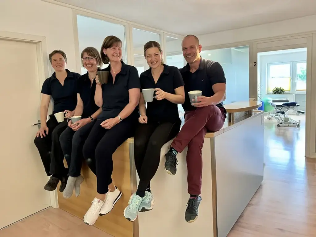 U24 Bandiera Hamburg-Wandsbek, 90x150 Cm, 100% Poliestere, Con Doppio Orlo E 2 Occhielli